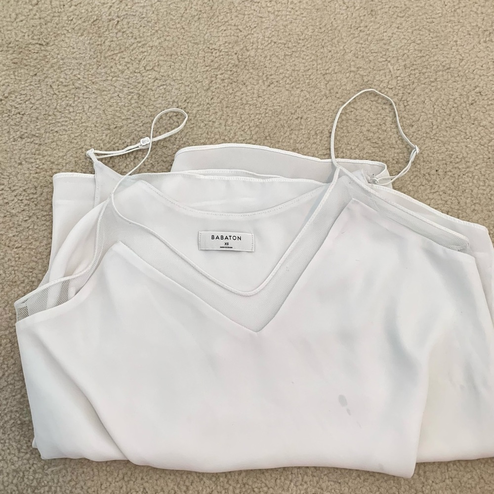 Aritzia Babaton V neck camisole